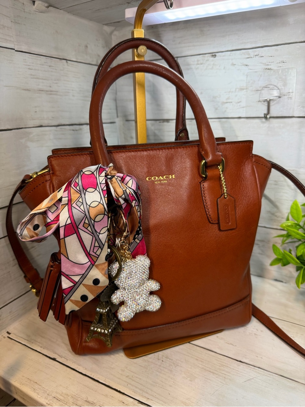 Coach Leather Satchel in Rich Cognac Brown with Gold Hardware - Picture 3 of 9